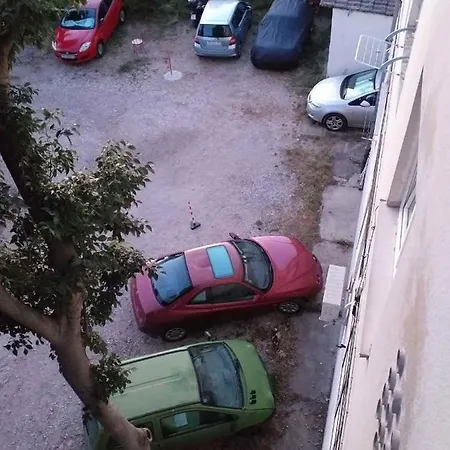 Apartment In 41041